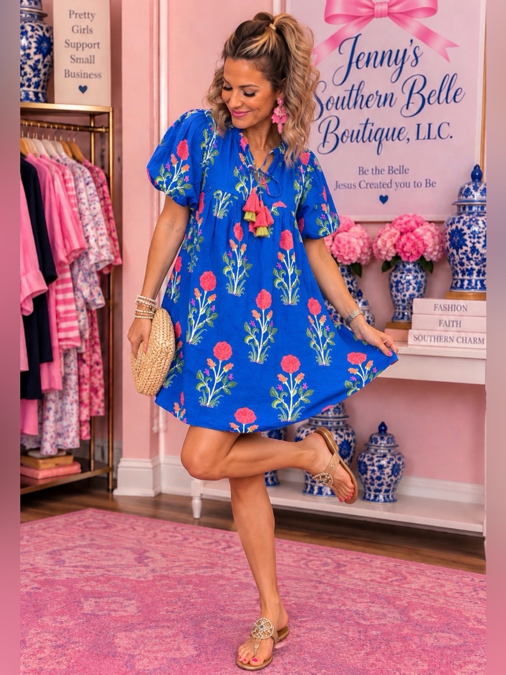 NEW Floral Blue Dress with Pink 🌷 Accents
THML🪻🪻🪻🪻🪻